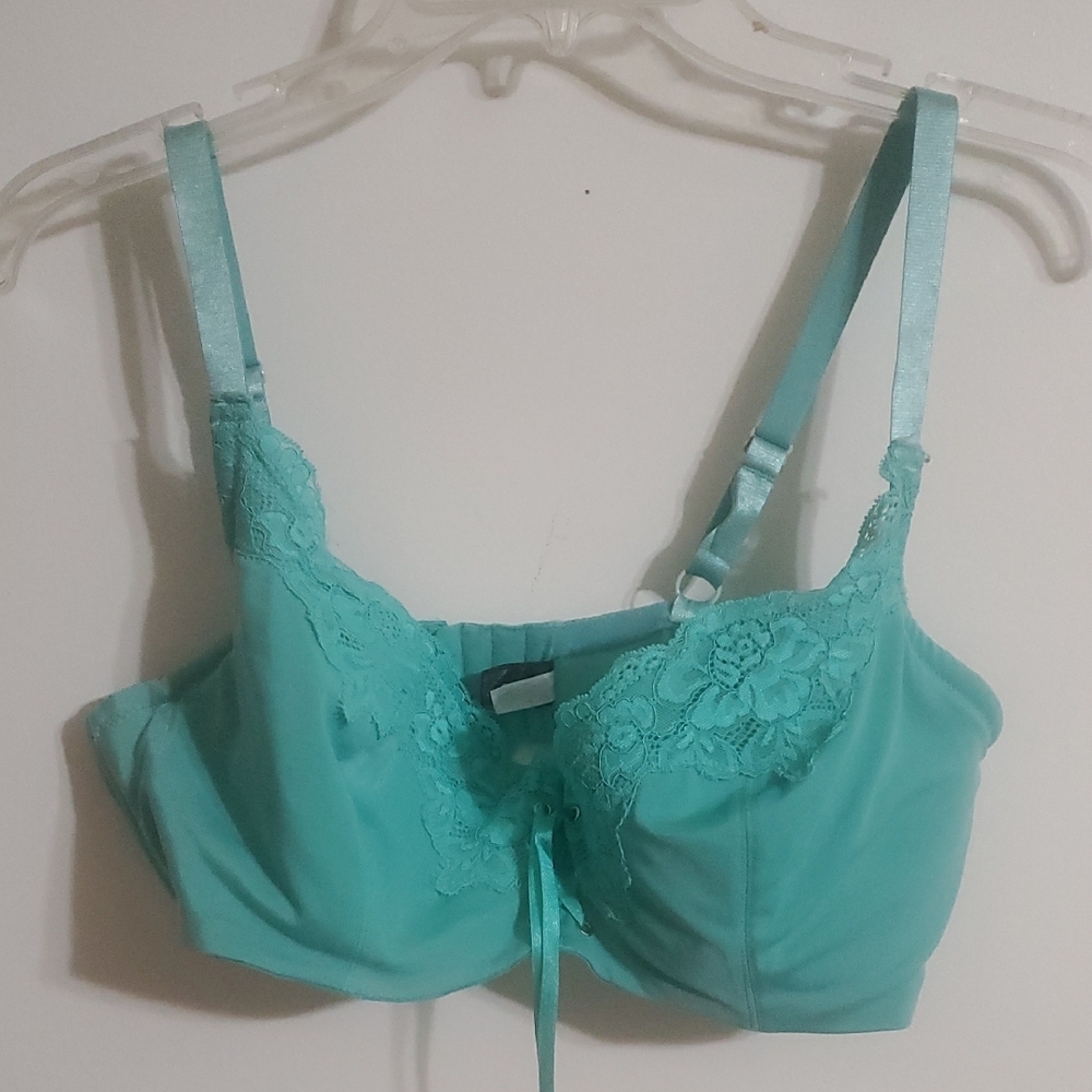 Frederick's of Hollywood Blue Lace Bra with Underwire Support